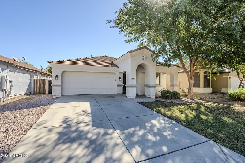37991 Rusty Ln, San Tan Valley, AZ 85140