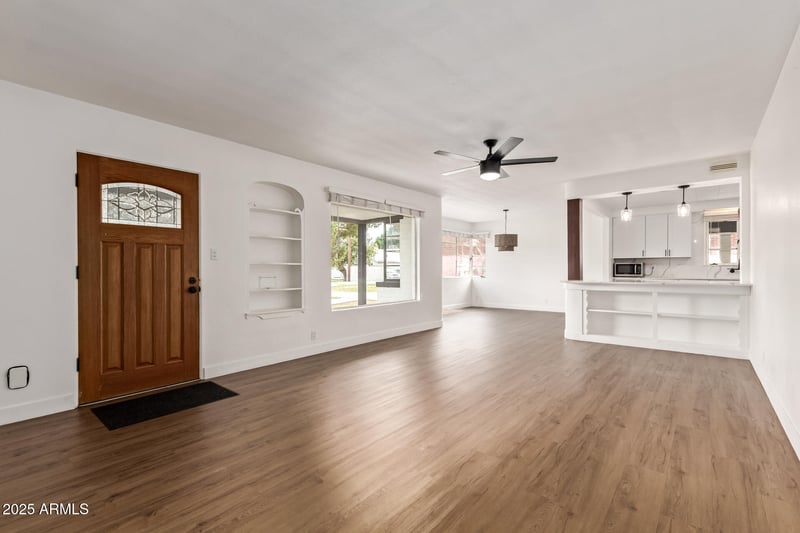 38 Fraser Dr, Mesa, AZ 85203