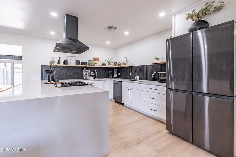 380 Shannon St, Chandler, AZ 85225