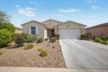 380 Pelipa Dr, San Tan Valley, AZ 85140