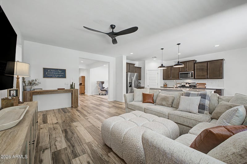 380 Pelipa Dr, San Tan Valley, AZ 85140