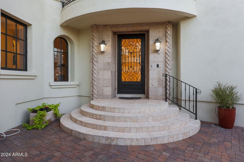 3800 E Lincoln Dr #57, Phoenix, AZ 85018