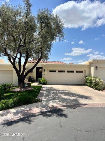 3800 Lincoln Dr #37, Phoenix, AZ 85018