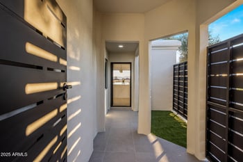 3800 Lincoln Dr #43, Phoenix, AZ 85018