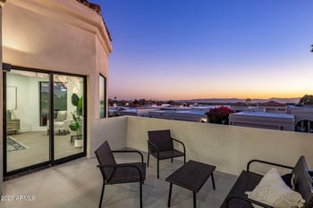 3800 Lincoln Dr #43, Phoenix, AZ 85018