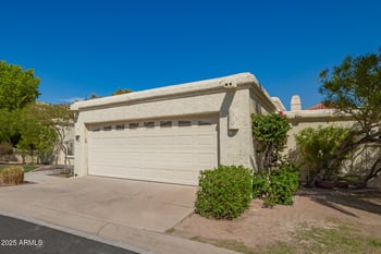 3800 Lincoln Dr #50, Phoenix, AZ 85018