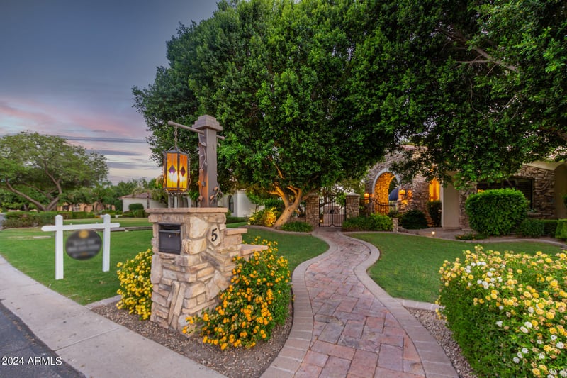 3800 S Clubhouse Dr #5, Chandler, AZ 85248