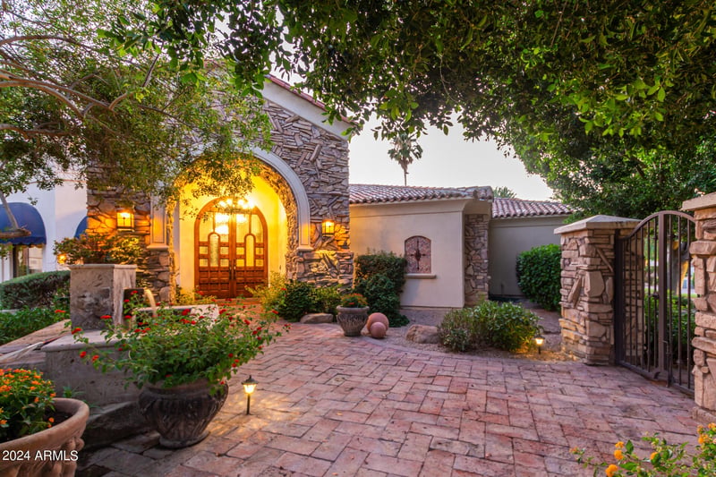 3800 S Clubhouse Dr #5, Chandler, AZ 85248
