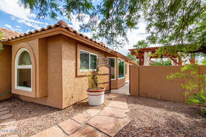 3801 Blue Flax Ave, Phoenix, AZ 85044