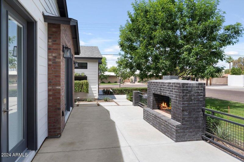 3801 E Heatherbrae Dr, Phoenix, AZ 85018
