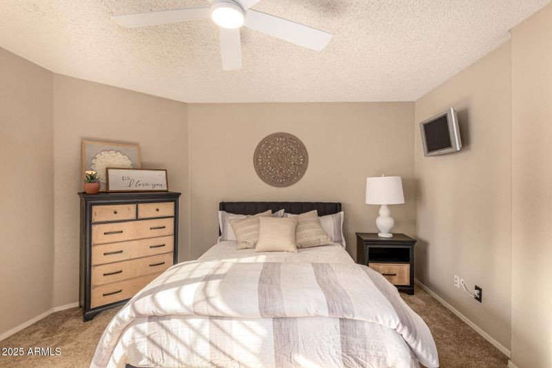 3801 E Kent Dr, Phoenix, AZ 85044