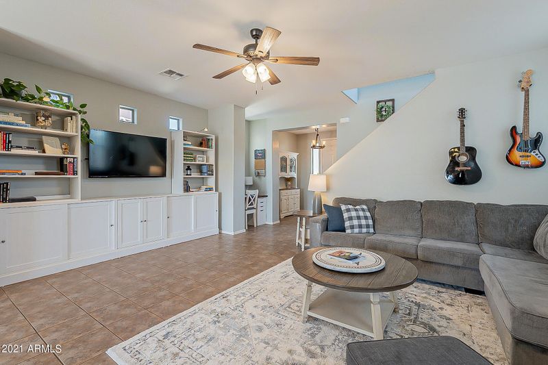 3801 E Sebastian Ln, Gilbert, AZ 85297
