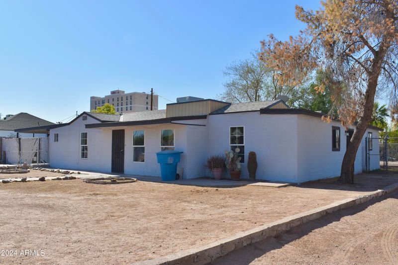 3801 E Taylor St, Phoenix, AZ 85008