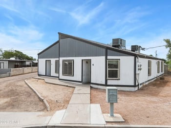 3801 N 23rd Dr, Phoenix, AZ 85015