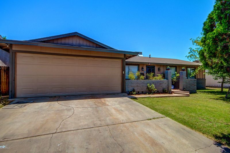 3801 N 84th Ln, Phoenix, AZ 85037