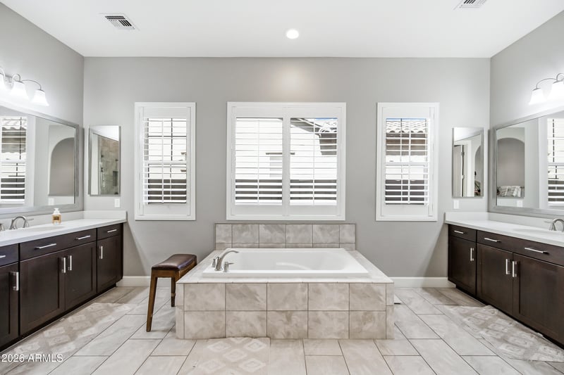 3801 Granite Dr, Chandler, AZ 85286