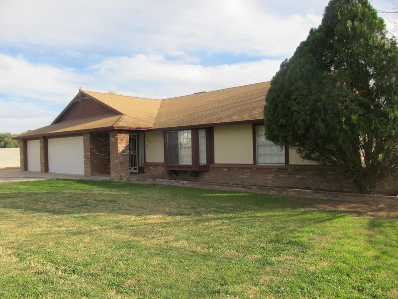 3801 W Morrow Dr, Glendale, AZ 85308
