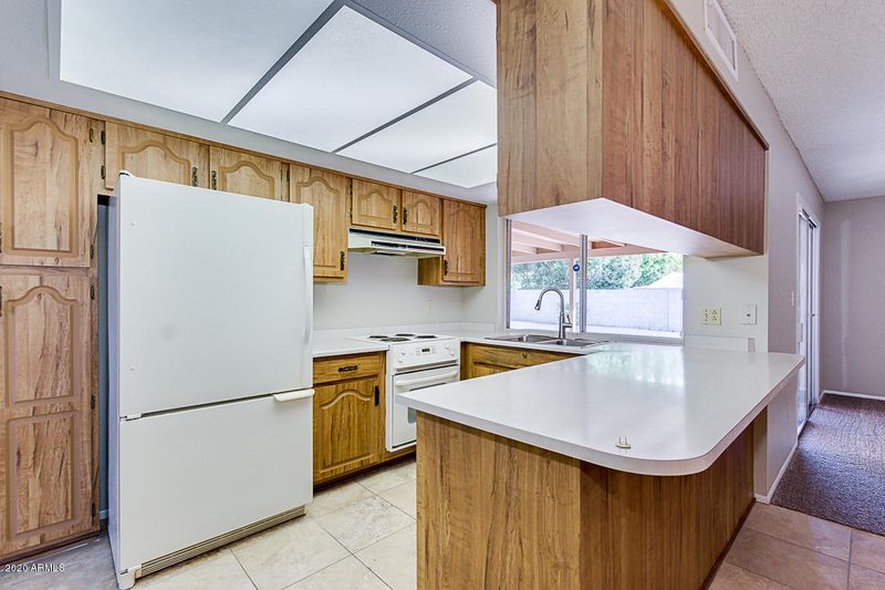 3801 W Thunderbird Rd, Phoenix, AZ 85053