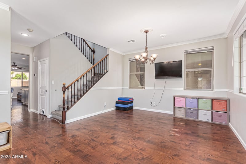 3802 Chickadee Rd, Gilbert, AZ 85297