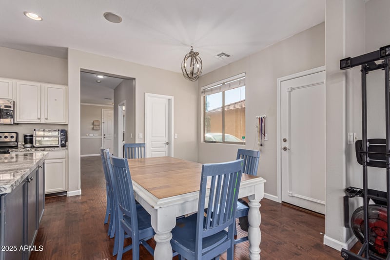 3802 Chickadee Rd, Gilbert, AZ 85297