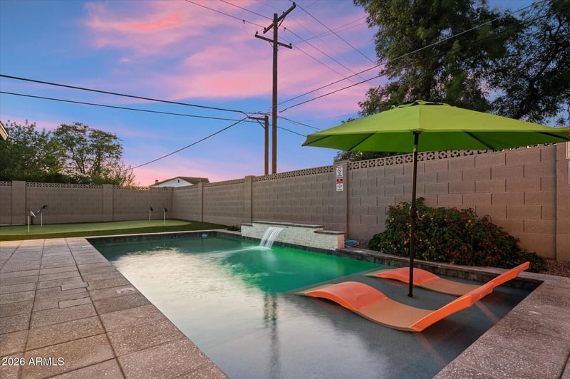 3802 E Piccadilly Rd, Phoenix, AZ 85018