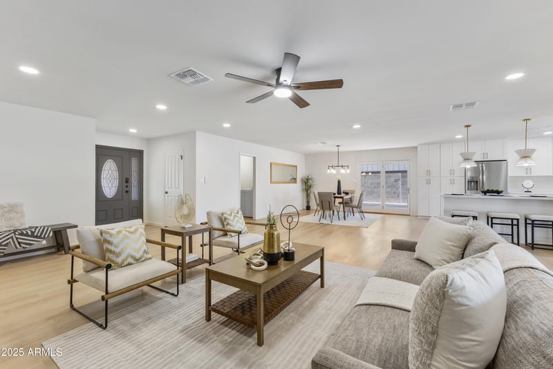 3802 Kelton Ln, Phoenix, AZ 85053