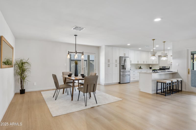 3802 Kelton Ln, Phoenix, AZ 85053