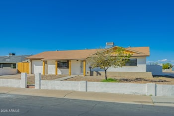 3802 Mauna Loa Ln, Phoenix, AZ 85053