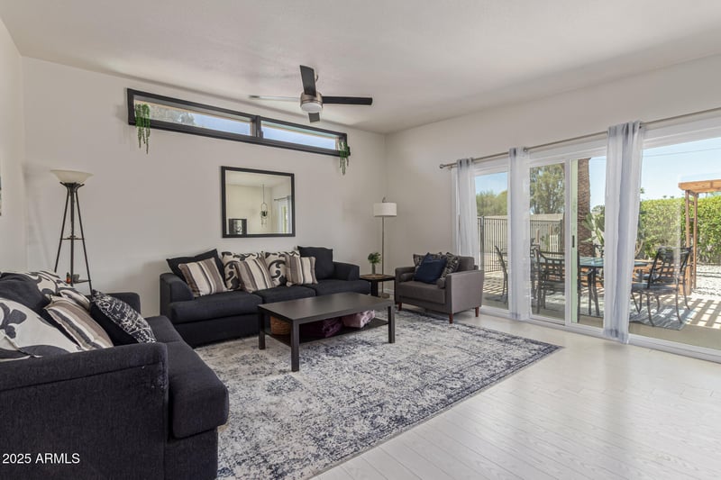 3802 Shaw Butte Dr, Phoenix, AZ 85028