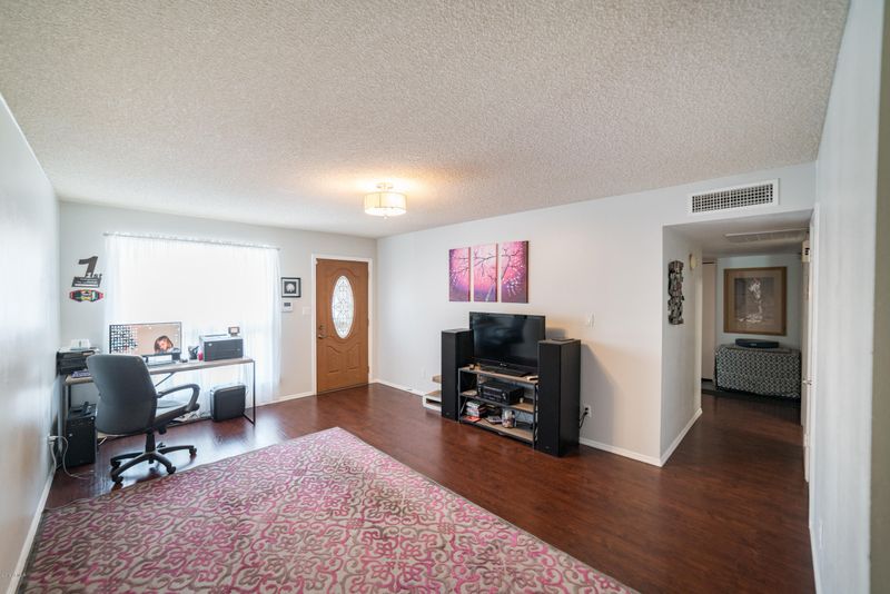 3802 W Charleston Ave, Glendale, AZ 85308