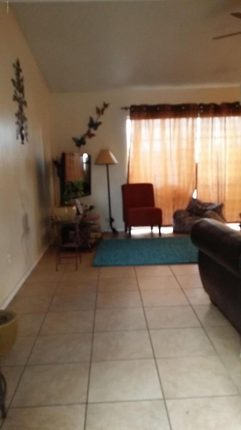 3802 W Mitchell Dr, Phoenix, AZ 85019