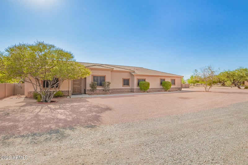 38022 N 2nd Ave, Phoenix, AZ 85086