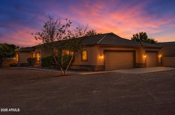 38022 2nd Ave, Phoenix, AZ 85086