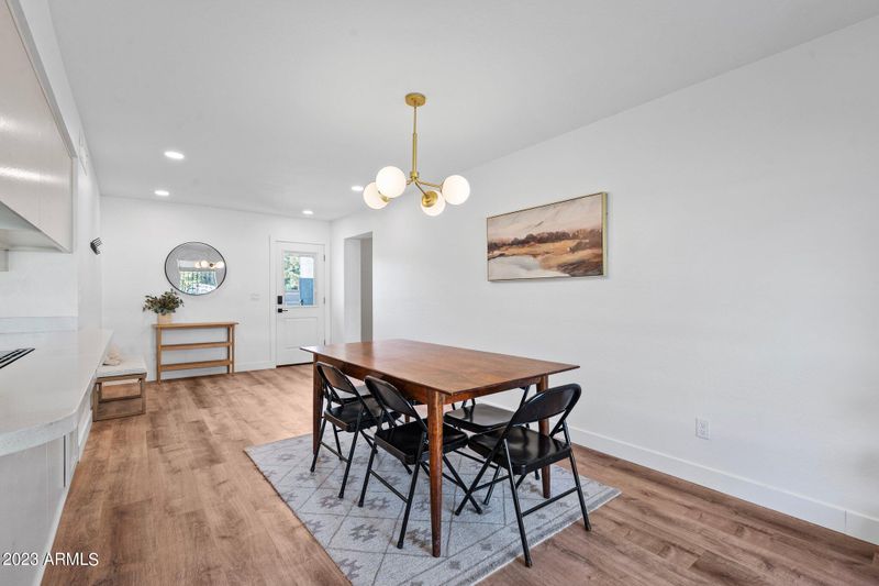 3803 E Saint Catherine Ave, Phoenix, AZ 85042