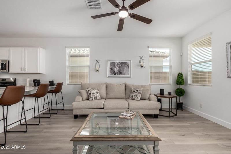 38030 Front Runner Ln, San Tan Valley, AZ 85140