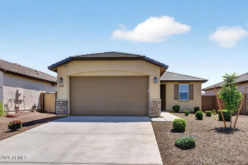 38035 Farmhouse Way, San Tan Valley, AZ 85140