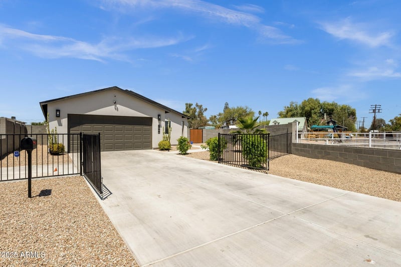 3806 23rd Ave, Phoenix, AZ 85015