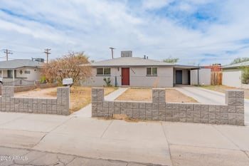3806 64th Dr, Phoenix, AZ 85033