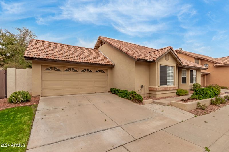 3806 E Park Ave, Phoenix, AZ 85044