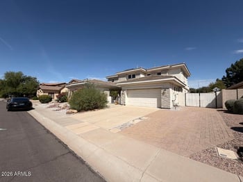 3806 E Taurus Pl, Chandler, AZ 85249