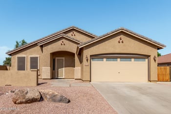 3806 Packard Dr, Gilbert, AZ 85297