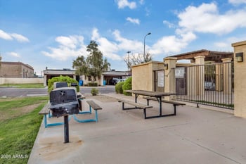 3806 W Mitchell Dr, Phoenix, AZ 85019