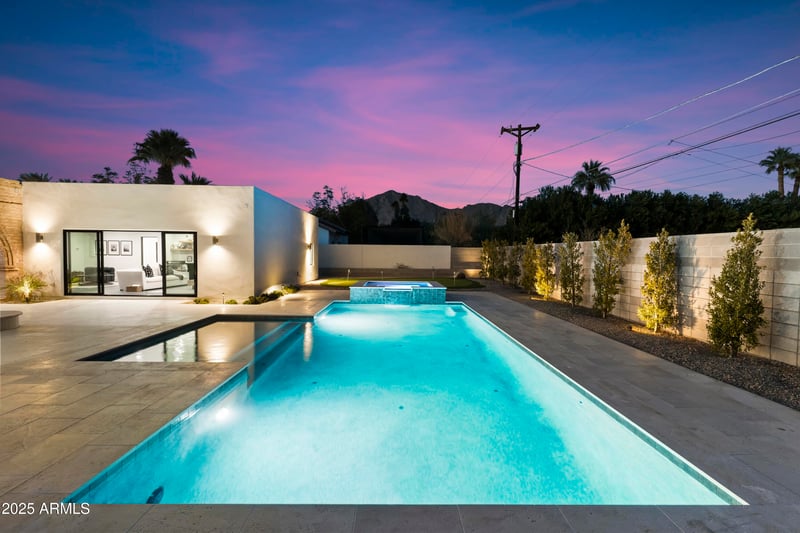 3807 55th Pl, Phoenix, AZ 85018