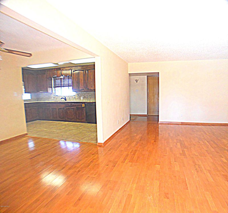 3807 E Amelia Ave, Phoenix, AZ 85018