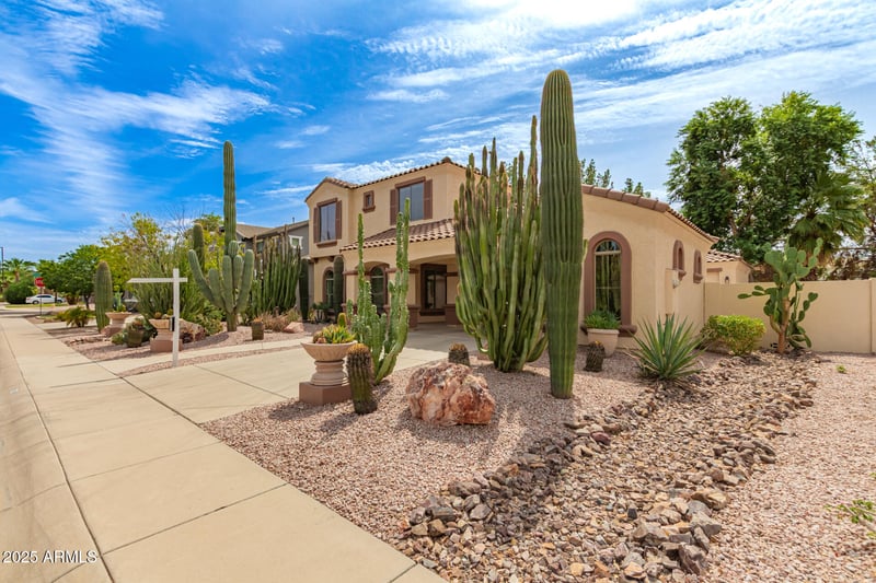 3807 Latham Ct, Gilbert, AZ 85297