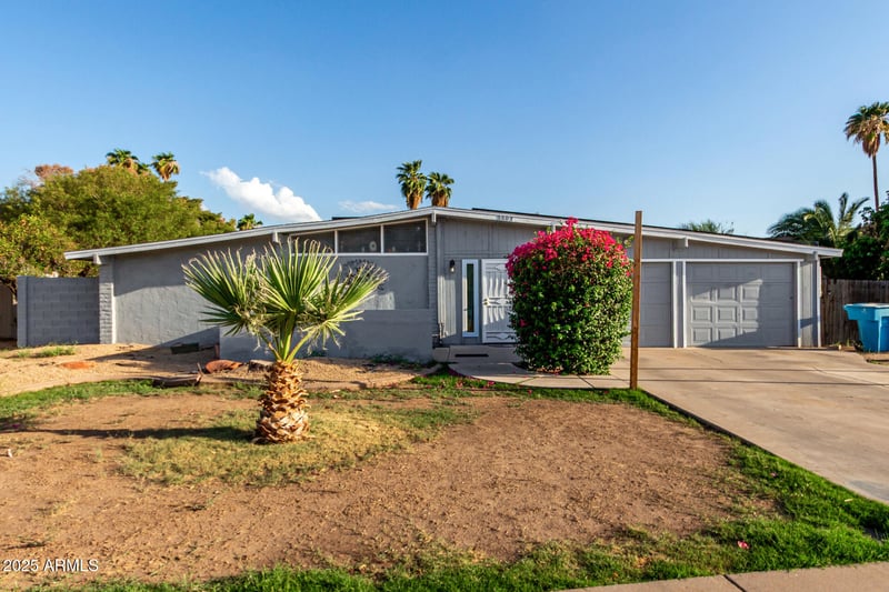 3807 Mercer Ln, Phoenix, AZ 85029