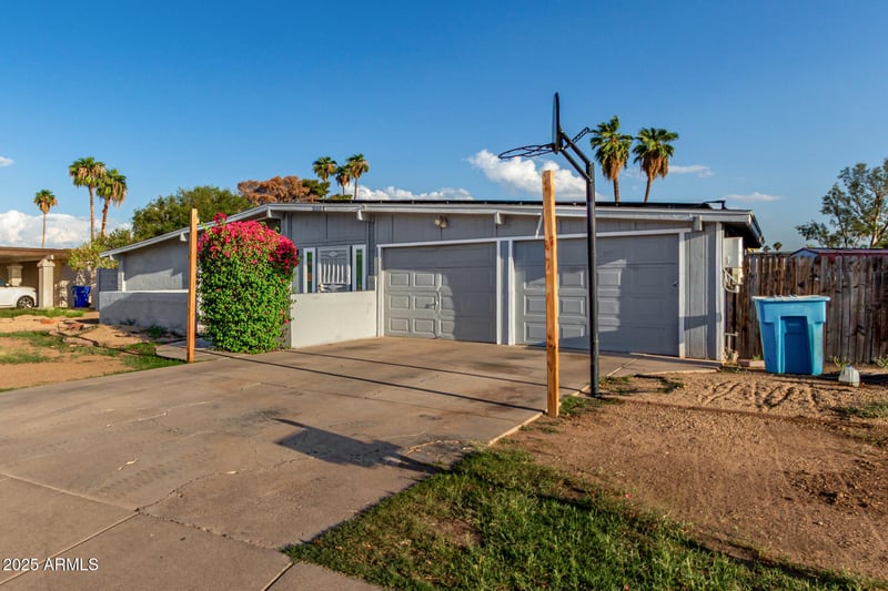 3807 Mercer Ln, Phoenix, AZ 85029