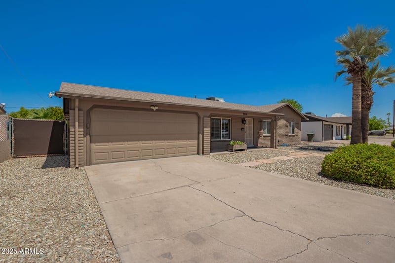 3808 Royal Palm Rd, Phoenix, AZ 85051