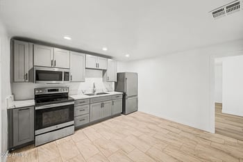 3809 E Taylor St, Phoenix, AZ 85008