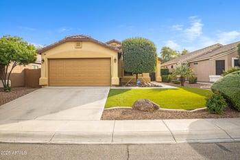 3809 Five Mile Peak Dr, San Tan Valley, AZ 85144